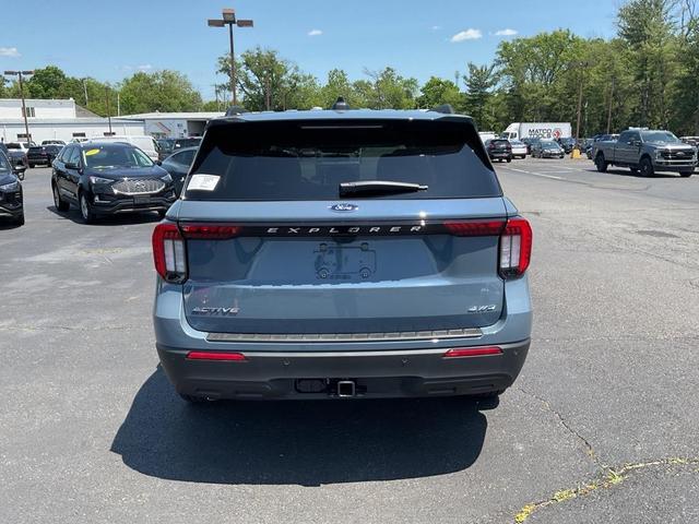 Photo of 2025 Vapor Blue Metallic Ford Explorer