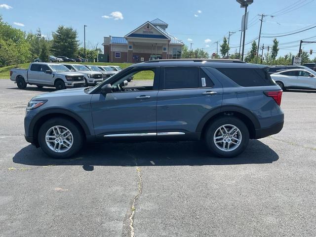 Photo of 2025 Vapor Blue Metallic Ford Explorer