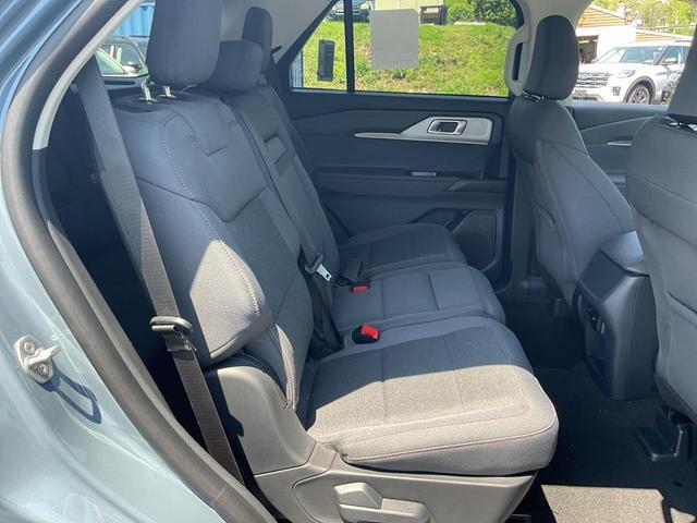 Photo of 2025 Vapor Blue Metallic Ford Explorer