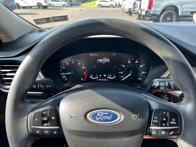 Photo of 2020 Blue (ft) Ford Escape