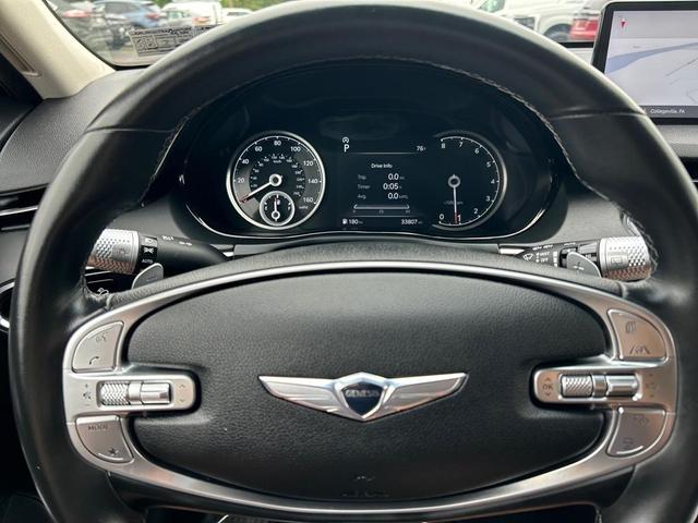 Photo of 2023 Vik Black Genesis GV70