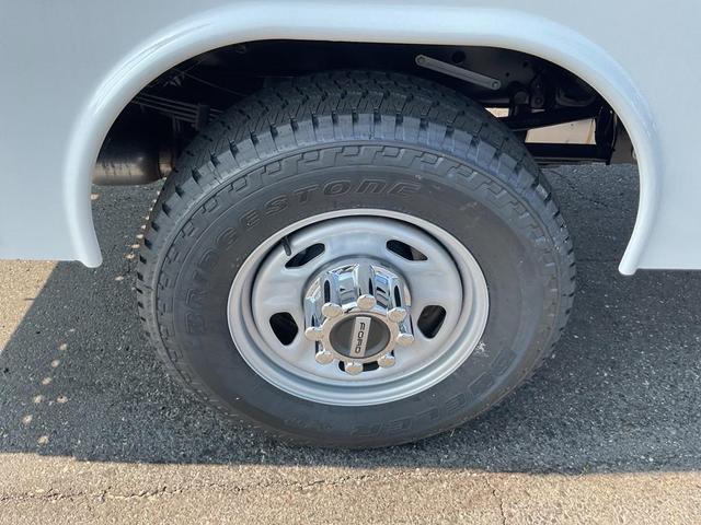 Photo of 2025 Oxford White Ford F-350