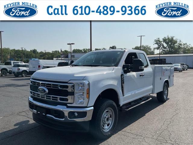 Photo of 2025 Oxford White Ford F-350
