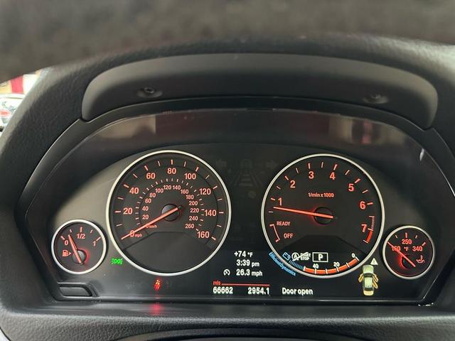 Photo of 2013 Blue BMW 328