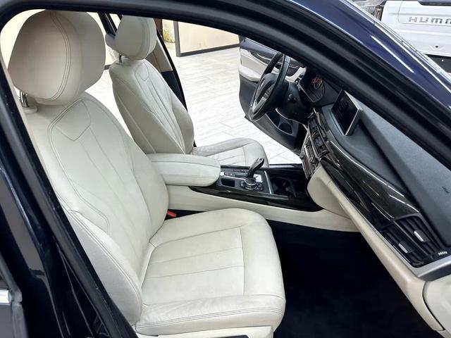 Photo of 2016 Dark Blue BMW X5