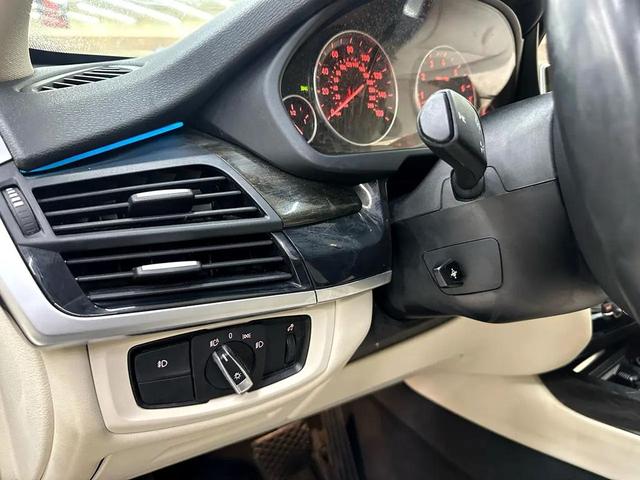 Photo of 2016 Dark Blue BMW X5