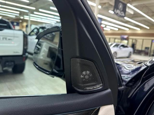 Photo of 2016 Dark Blue BMW X5