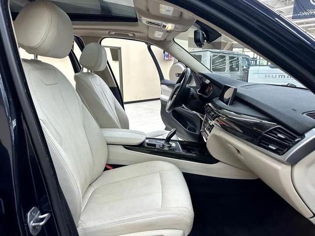 Photo of 2016 Dark Blue BMW X5
