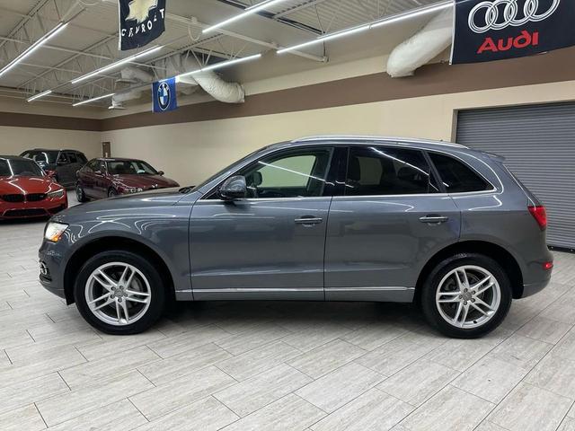 Photo of 2017 Gray Audi Q5