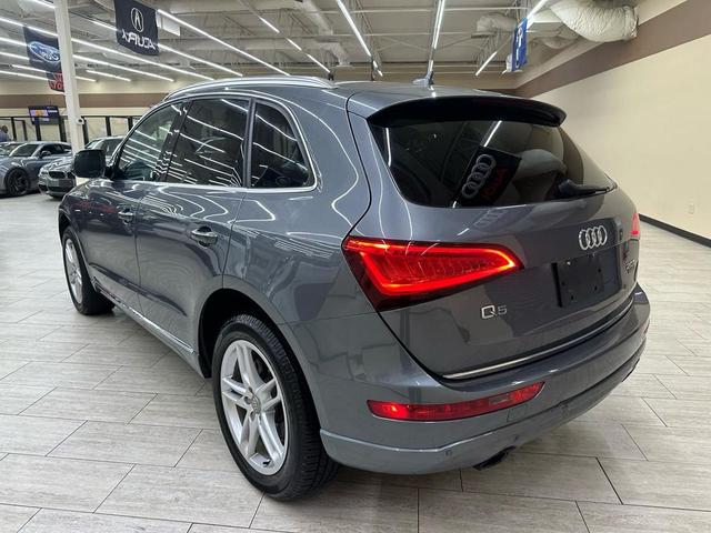 Photo of 2017 Gray Audi Q5
