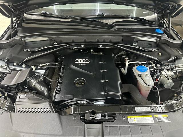 Photo of 2017 Gray Audi Q5