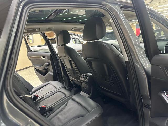 Photo of 2017 Gray Audi Q5