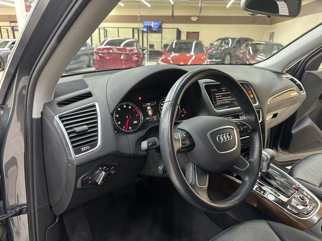 Photo of 2017 Gray Audi Q5