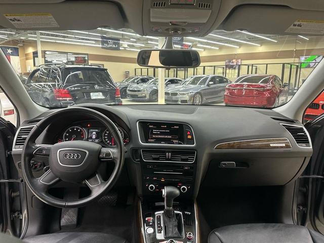 Photo of 2017 Gray Audi Q5