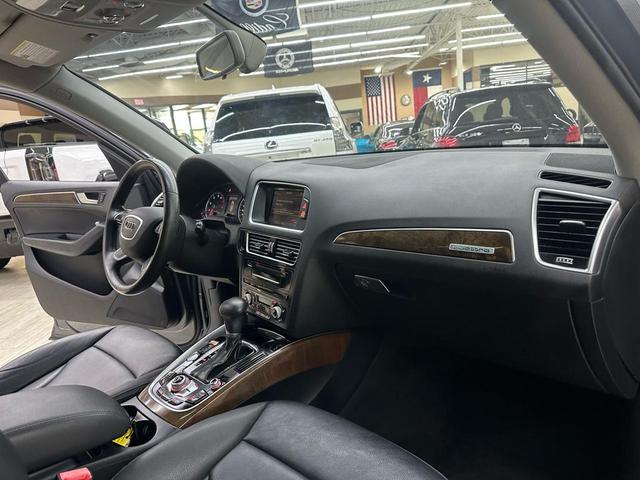 Photo of 2017 Gray Audi Q5