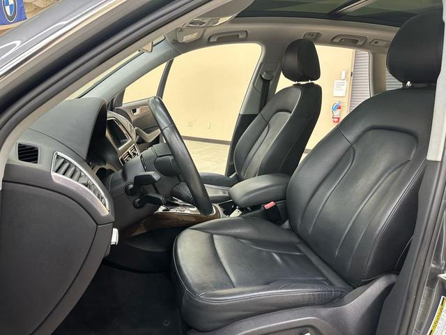 Photo of 2017 Gray Audi Q5