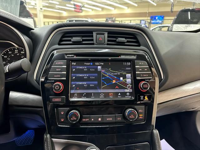 Photo of 2017 Pearl White Nissan Maxima