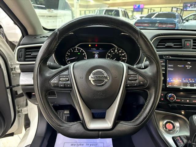 Photo of 2017 Pearl White Nissan Maxima