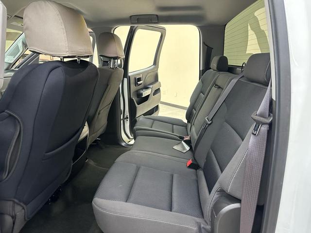 Photo of 2017 White Chevrolet Silverado 1500