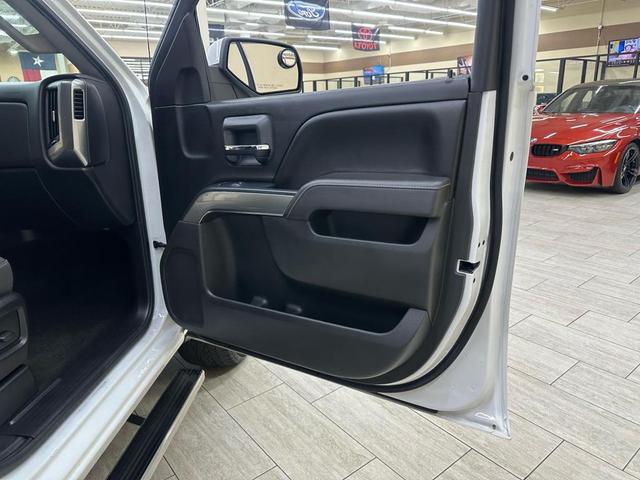 Photo of 2017 White Chevrolet Silverado 1500