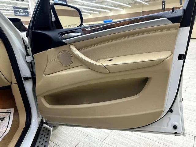 Photo of 2013 Alpine White BMW X5