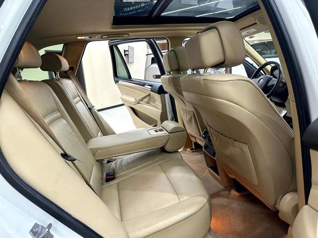 Photo of 2013 Alpine White BMW X5