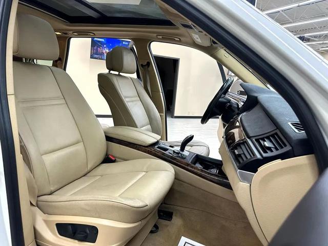 Photo of 2013 Alpine White BMW X5
