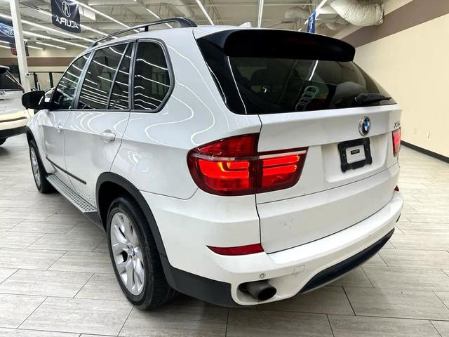 Photo of 2013 Alpine White BMW X5