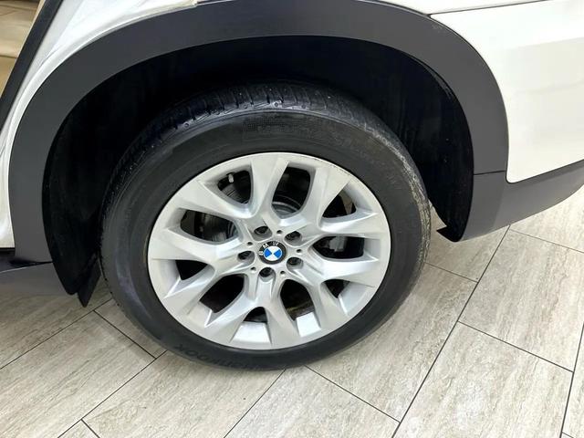 Photo of 2013 Alpine White BMW X5