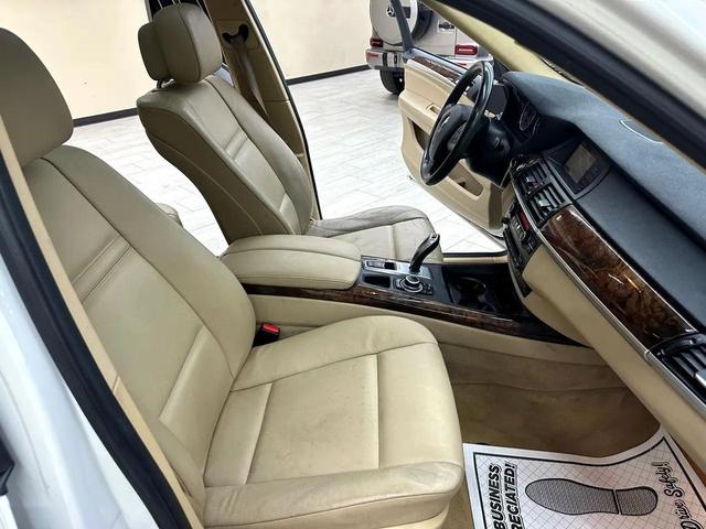 Photo of 2013 Alpine White BMW X5