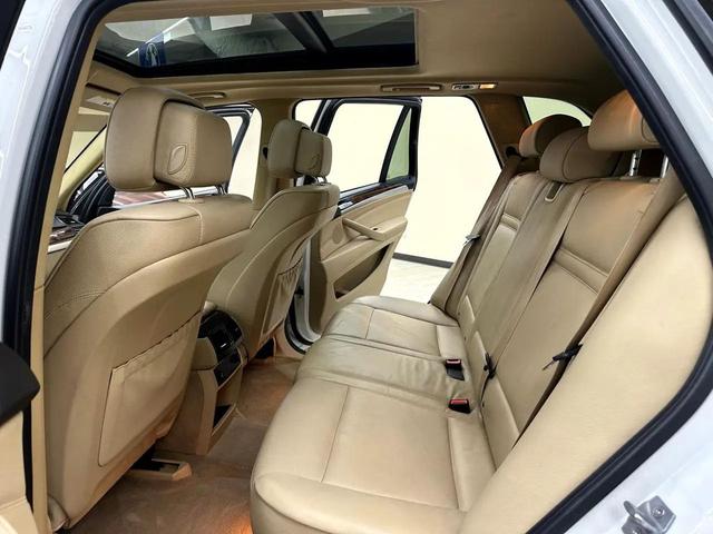 Photo of 2013 Alpine White BMW X5