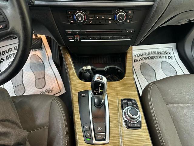 Photo of 2011 Alpine White BMW X3
