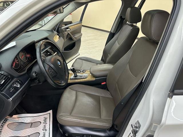 Photo of 2011 Alpine White BMW X3