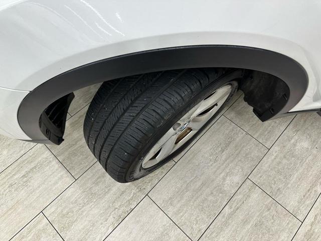 Photo of 2011 Alpine White BMW X3