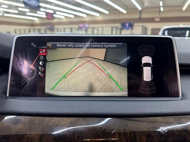 Photo of 2015 White BMW X5