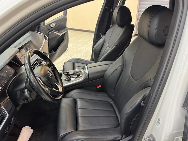 Photo of 2022 white BMW X5