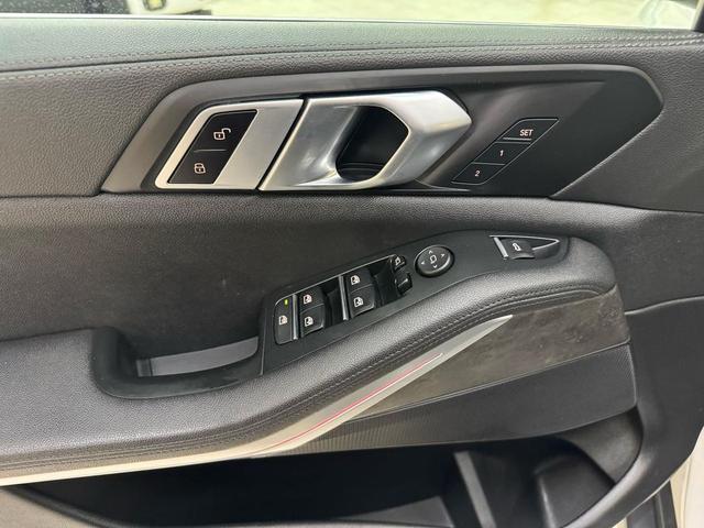 Photo of 2022 white BMW X5