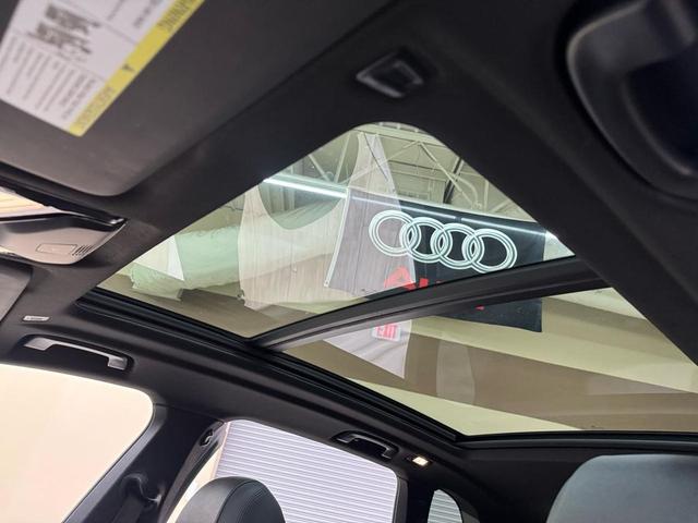 Photo of 2022 white BMW X5