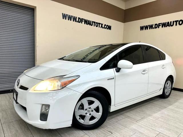 Photo of 2011 White Toyota Prius