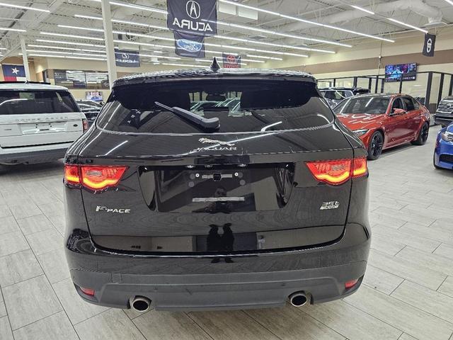 Photo of 2017 Black Jaguar F-PACE