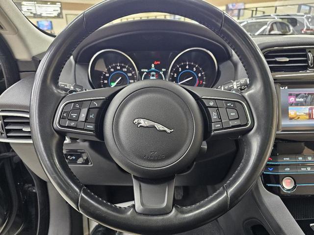 Photo of 2017 Black Jaguar F-PACE