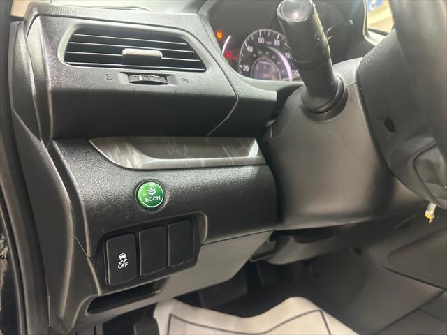 Photo of 2012 Crystal Black Pearl Honda CR-V