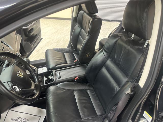 Photo of 2012 Crystal Black Pearl Honda CR-V