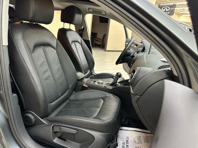 Photo of 2015 Gray Audi A3