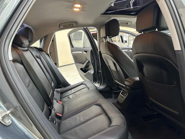 Photo of 2015 Gray Audi A3