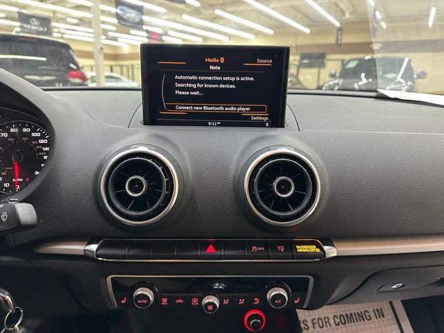 Photo of 2015 Gray Audi A3