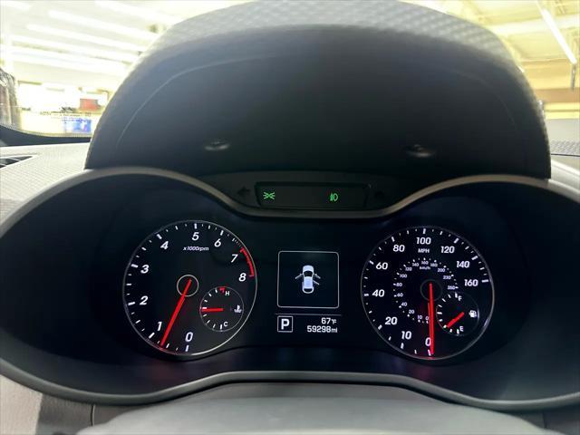Photo of 2016 Elite White Hyundai Veloster