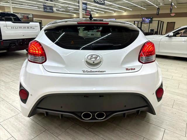 Photo of 2016 Elite White Hyundai Veloster