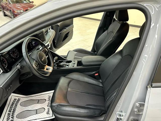 Photo of 2024 Wolf Gray Kia K5