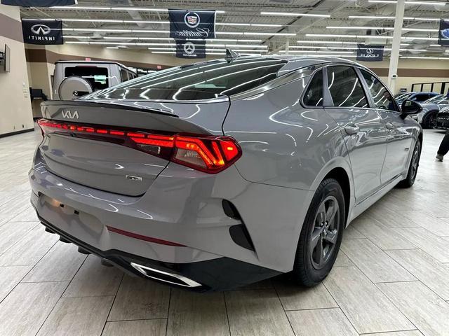 Photo of 2024 Wolf Gray Kia K5